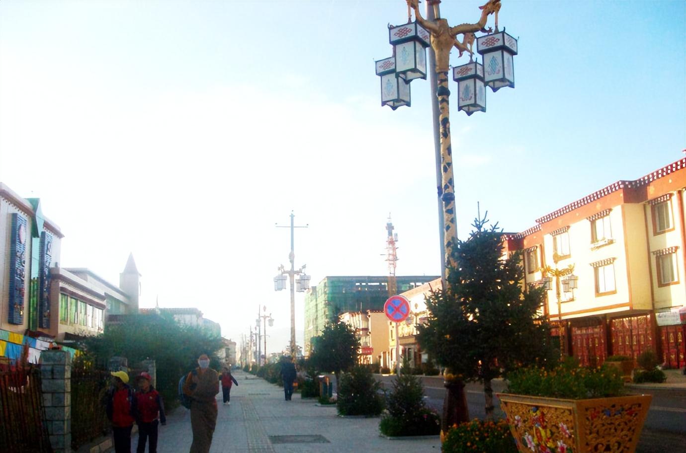 自駕游色達如何訂票_自駕游色達需要多少錢_色達自駕游