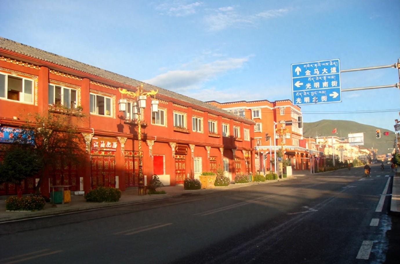 自駕游色達(dá)如何訂票_色達(dá)自駕游_自駕游色達(dá)需要多少錢