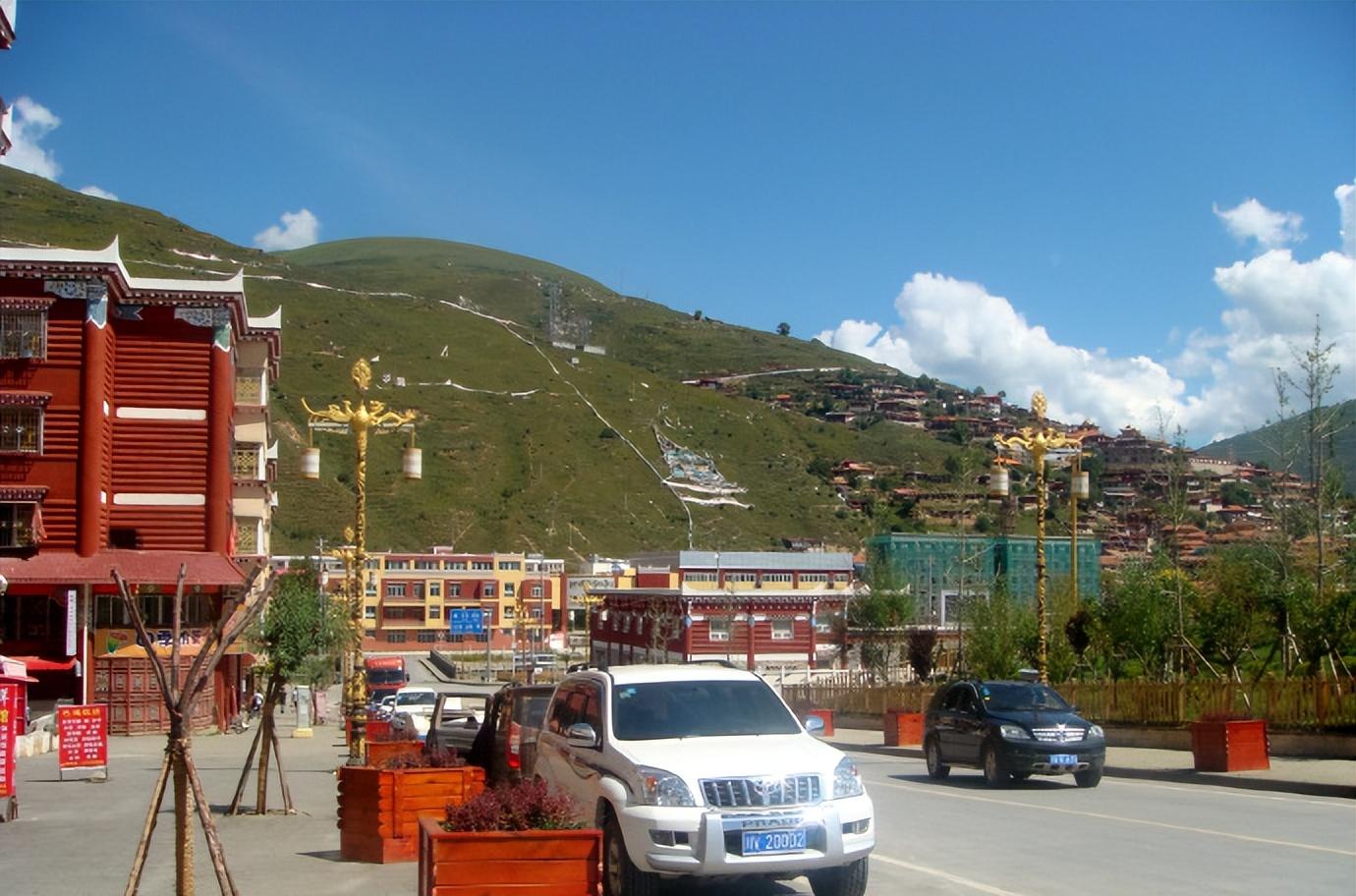 自駕游色達(dá)如何訂票_色達(dá)自駕游_自駕游色達(dá)需要多少錢