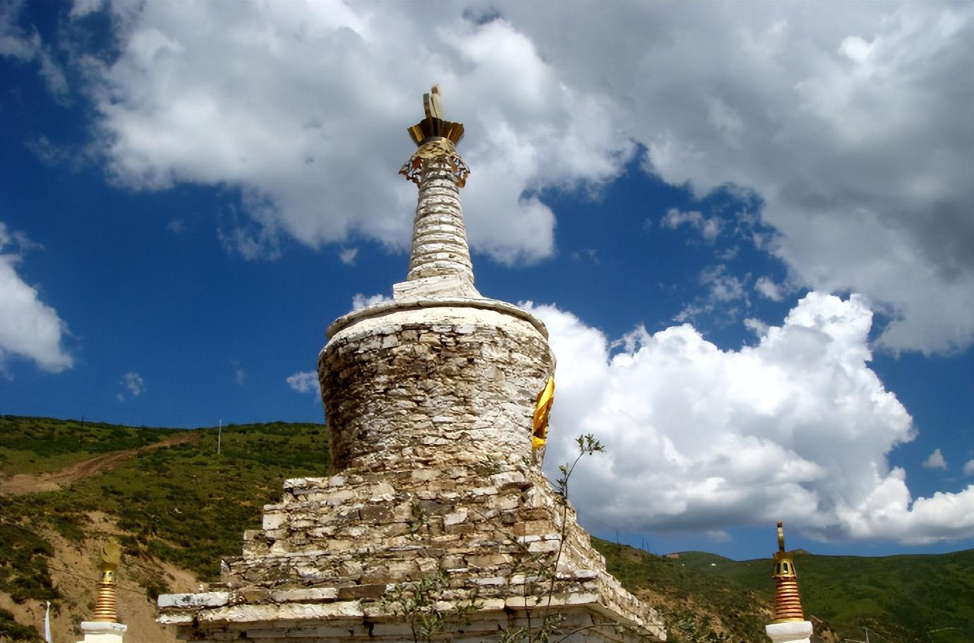 色達(dá)自駕游_自駕游色達(dá)如何訂票_自駕游色達(dá)需要多少錢