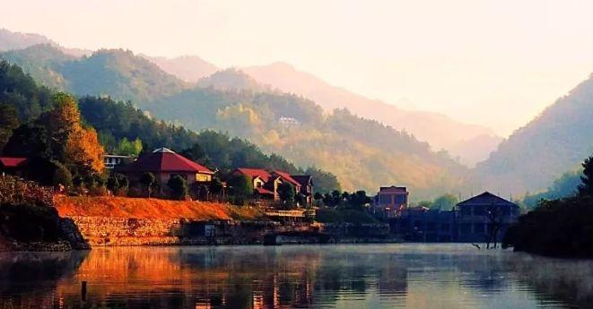 玻璃橋自駕游_玻璃棧道橋_周邊玻璃橋