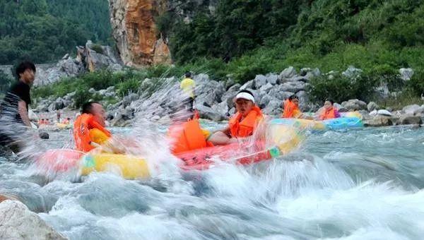 玻璃橋自駕游_玻璃棧道橋_網(wǎng)紅橋玻璃棧道