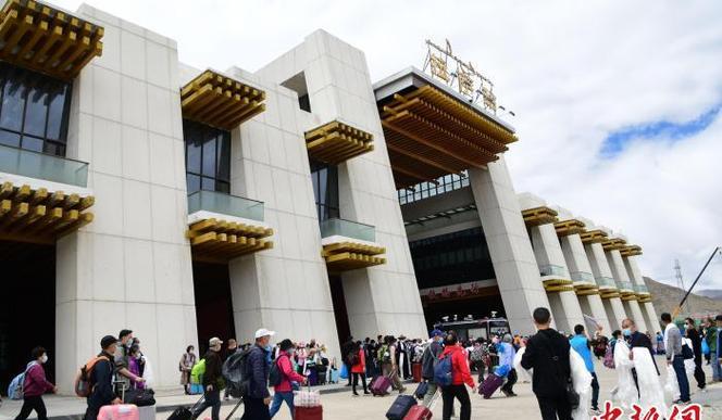 5月23日首趟心連心·京藏號援藏旅游專列開行:多方協作獻禮建黨百年