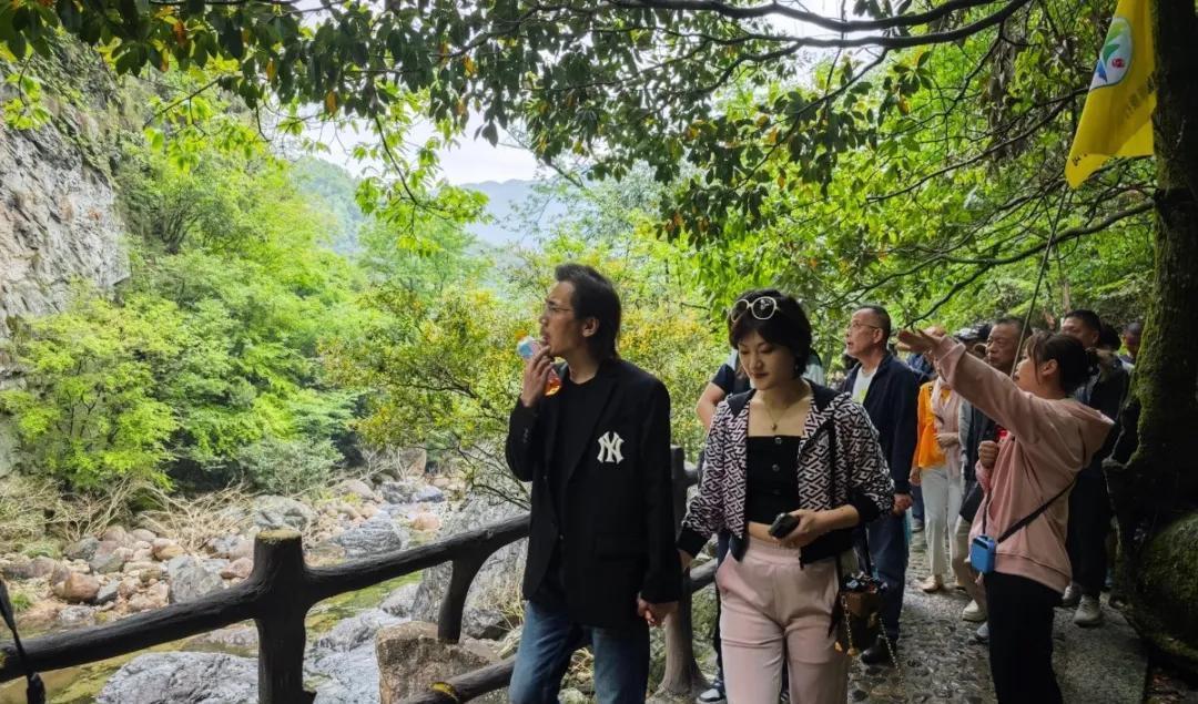 相約自駕游上哪個網站_相約自駕游小說_相約自駕游