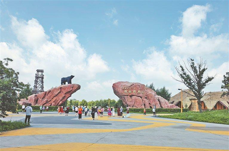 黑瞎子島探秘野熊園迎來大批游客。本版圖片均由撫遠市委宣傳部提供