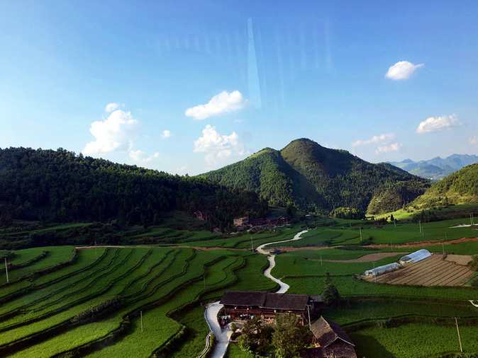 西江千戶(hù)苗寨吃住攻略，收藏起來(lái)！