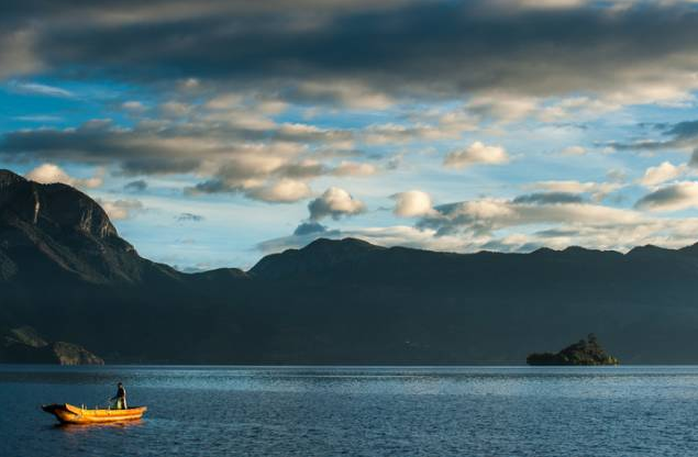 原來(lái)瀘沽湖還可以這樣玩，簡(jiǎn)直停不下來(lái)