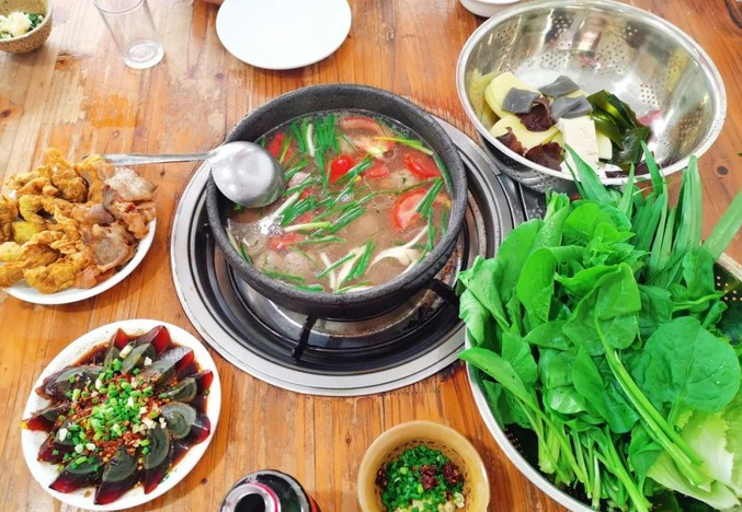貴州旅游美食推薦，這家豆米火鍋人均消費不超過30元